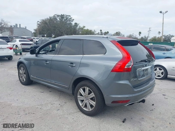 2017 Volvo XC60 Inscription with VIN YV440MRU4H2012938, listed as a IAAI auction lot 41625267 with 61,160 mi miles. Bid and sale history available at carsss.com. Image 3.