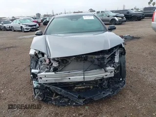 2025 Toyota Camry LE z VIN 4T1DAACK5SU554563, wystawiony jako IAAI lot #41788016 z przebiegiem 4 023 mil mil oraz . Historia ofert i sprzedaży dostępna na DreamBid. Obrazek 13.