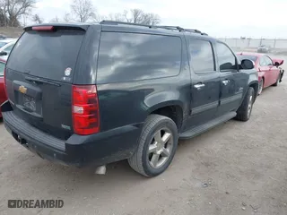 2012 Chevrolet Suburban LT with VIN 1GNSCJE03CR133874, listed as a IAAI auction lot 40995068 with 195,655 mi miles. Bid and sale history available at carsss.com. Image 4.