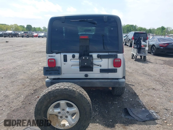 2005 Jeep Wrangler X с VIN 1J4FA39S95P338146, выставлен на аукционе IAAI как лот 42043816 с пробегом 80 937 миль миль и . История ставок и продаж доступна на DreamBid. Изображение 16.