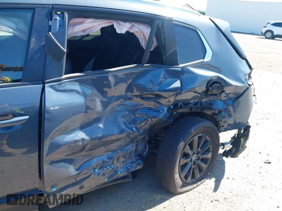 2024 Mazda CX-50 S Select with VIN 7MMVABAM5RN192435, listed as a IAAI auction lot 42136137 with 6,721 mi miles and . Bid and sale history available at DreamBid. Image 6.