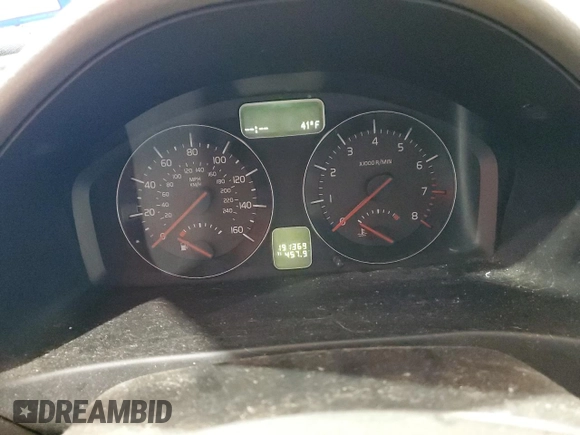 2011 Volvo S40 with VIN YV1672MS3B2539324, listed as a Copart auction lot 41871775 with 191,369 mi miles and Salvage Title. Bid and sale history available at carsss.com. Image 9.