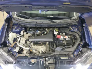 2017 Nissan Rogue SV z VIN KNMAT2MV4HP602321, wystawiony jako Copart lot #60622935 z przebiegiem 92 527 mil mil oraz Czysty tytuł • Clean title. Historia ofert i sprzedaży dostępna na DreamBid. Obrazek 12.