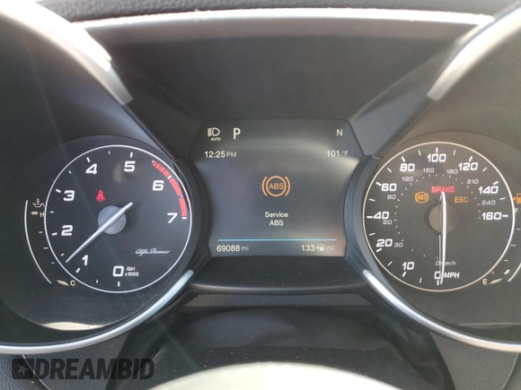 2018 Alfa Romeo Giulia Ti Sport with VIN ZARFAECN2J7596268, listed as a Copart auction lot 73506504 with 69,088 mi miles and Salvage Title. Bid and sale history available at carsss.com. Image 9.