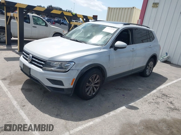 2018 Volkswagen Tiguan SEL with VIN 3VV2B7AX8JM105246, listed as a IAAI auction lot 41906838 with 110,749 mi miles and . Bid and sale history available at DreamBid. Image 2.