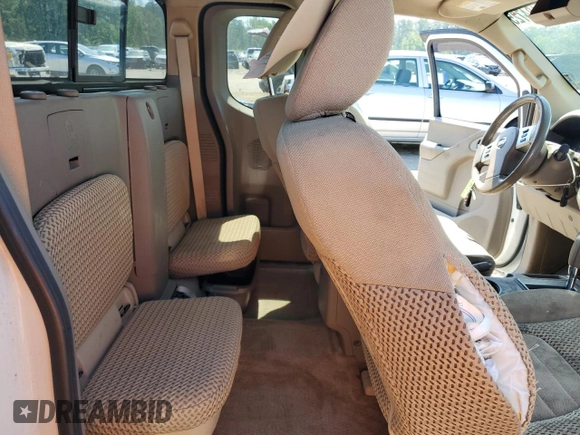 2017 Nissan Frontier SV z VIN 1N6AD0CWXHN726775, wystawiony jako Copart lot #54184725 z przebiegiem 210 999 mil mil oraz Szkoda całkowita • Salvage title. Historia ofert i sprzedaży dostępna na DreamBid. Obrazek 10.