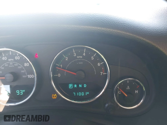 2018 Jeep Wrangler Unlimited Sport S with VIN 1C4HJWDG8JL928813, listed as a IAAI auction lot 42281021 with 71,001 mi miles and . Bid and sale history available at DreamBid. Image 16.