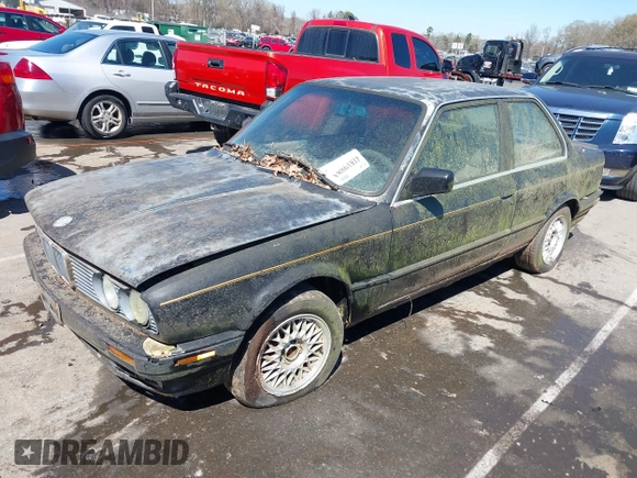 1989 BMW 3 Series 325is z VIN WBAAA2300KAE71779, wystawiony jako IAAI lot #41819881 z przebiegiem 146 433 mil mil oraz . Historia ofert i sprzedaży dostępna na DreamBid. Obrazek 2.