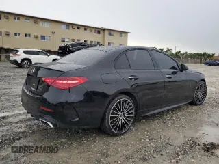 2024 Mercedes-Benz C 300 z VIN W1KAF4GB7RR208375, wystawiony jako Copart lot #69190394 z przebiegiem 4 670 mil mil oraz Szkoda całkowita • Salvage title. Historia ofert i sprzedaży dostępna na DreamBid. Obrazek 3.