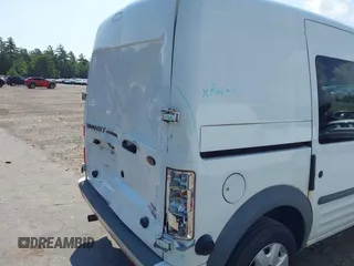 2013 Ford Transit Connect XLT z VIN NM0LS7BN1DT142402, wystawiony jako IAAI lot #42704844 z przebiegiem 127 148 mil mil oraz . Historia ofert i sprzedaży dostępna na DreamBid. Obrazek 13.