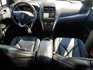 2017 Lincoln MKC Select z VIN 5LMCJ2C92HUL31143, wystawiony jako Copart lot #55206365 z przebiegiem 71 266 mil mil oraz Szkoda całkowita • Salvage title. Historia ofert i sprzedaży dostępna na DreamBid. Obrazek 8.