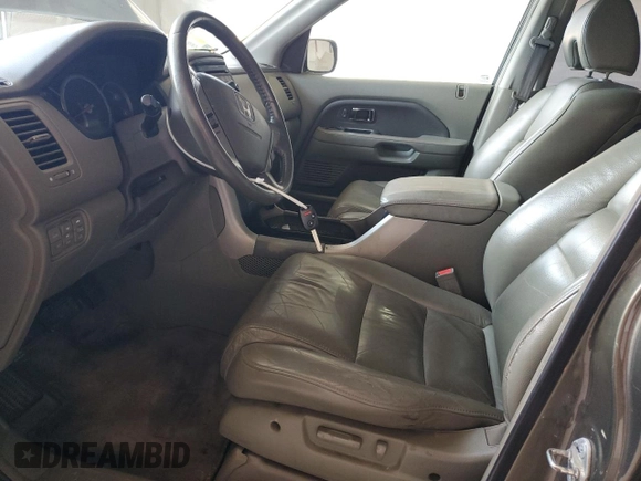 2006 Honda Pilot EX-L with VIN 5FNYF18636B003341, listed as a Copart auction lot 55510075 with 208,816 mi miles and Clean Title. Bid and sale history available at DreamBid. Image 7.