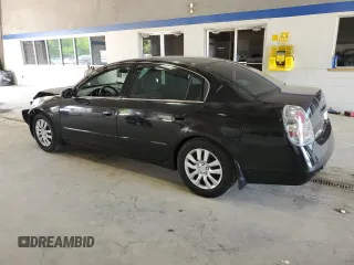2005 Nissan Altima 2.5 z VIN 1N4AL11E15C100390, wystawiony jako Copart lot #59293435 z przebiegiem 172 157 mil mil oraz Szkoda całkowita • Salvage title. Historia ofert i sprzedaży dostępna na DreamBid. Obrazek 2.