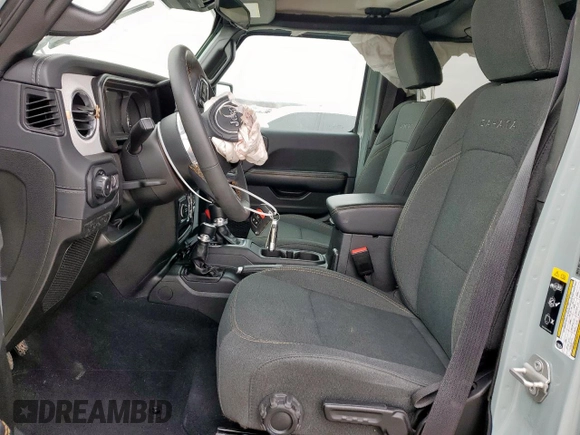2024 Jeep Wrangler Sahara with VIN 1C4PJXEN6RW110988, listed as a Copart auction lot 46257325 with 39,889 mi miles and Clean title. Bid and sale history available at DreamBid. Image 7.