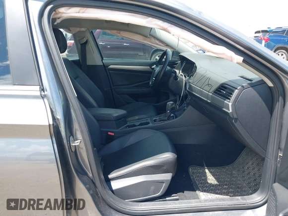 2019 Volkswagen Jetta S z VIN 3VWC57BUXKM061537, wystawiony jako IAAI lot #42170921 z przebiegiem 88 476 mil mil oraz . Historia ofert i sprzedaży dostępna na DreamBid. Obrazek 5.