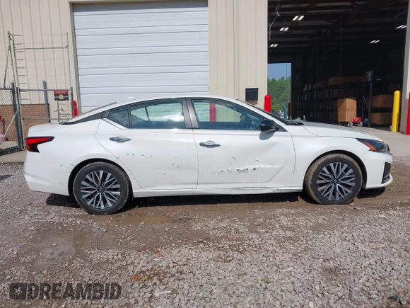 2024 Nissan Altima SV with VIN 1N4BL4DV2RN387119, listed as a IAAI auction lot 42563462 with 51,591 mi miles and . Bid and sale history available at DreamBid. Image 13.