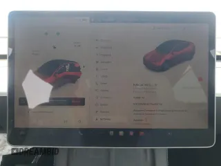 2024 Tesla Model Y Long Range z VIN 7SAYGDEE7RA252756, wystawiony jako Copart lot #58738215 z przebiegiem 13 698 mil mil oraz Szkoda całkowita • Salvage title. Historia ofert i sprzedaży dostępna na DreamBid. Obrazek 9.