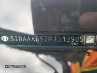 2024 Toyota Highlander XLE z VIN 5TDAAAB57RS013905, wystawiony jako Copart lot #48954735 z przebiegiem 9 006 mil mil oraz Szkoda całkowita • Salvage title. Historia ofert i sprzedaży dostępna na DreamBid. Obrazek 15.
