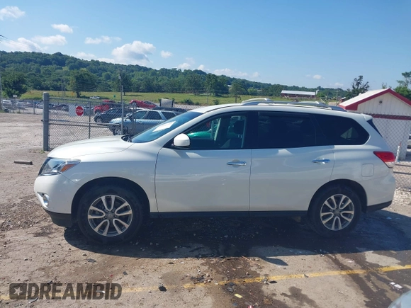 2016 Nissan Pathfinder SL with VIN 5N1AR2MM2GC630223, listed as a IAAI auction lot 42552737 with 89,332 mi miles and . Bid and sale history available at DreamBid. Image 14.