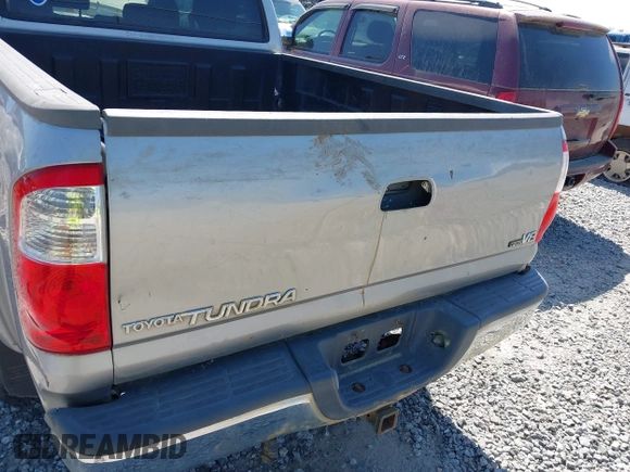 2006 Toyota Tundra SR5 with VIN 5TBET34196S522738, listed as a IAAI auction lot 41984790 with 1 mi miles. Bid and sale history available at carsss.com. Image 6.