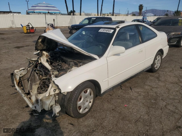 1998 Honda Civic EX with VIN 1HGEJ8145WL027660, listed as a Copart auction lot 41924045 with 190,169 mi miles and Salvage Title. Bid and sale history available at carsss.com. Image 1.