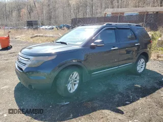 2013 Ford Explorer XLT z VIN 1FM5K8D82DGA57453, wystawiony jako Copart lot #50976405 z przebiegiem 180 240 mil mil oraz Szkody całkowita. Historia ofert i sprzedaży dostępna na DreamBid. Obrazek 1.
