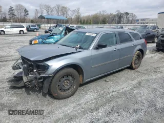 2006 Dodge Magnum z VIN 2D8FV47T16H261162, wystawiony jako Copart lot #50228965 z przebiegiem 67 941 mil mil oraz Szkody całkowita. Historia ofert i sprzedaży dostępna na DreamBid. Obrazek 1.