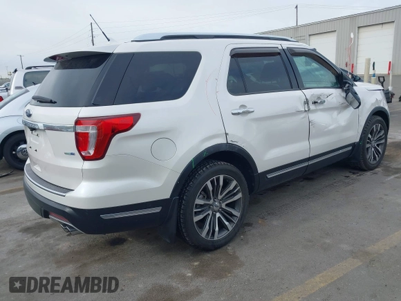 2018 Ford Explorer Platinum z VIN 1FM5K8HT1JGA62332, wystawiony jako IAAI lot #42105769 z przebiegiem 86 159 mil mil oraz . Historia ofert i sprzedaży dostępna na DreamBid. Obrazek 4.