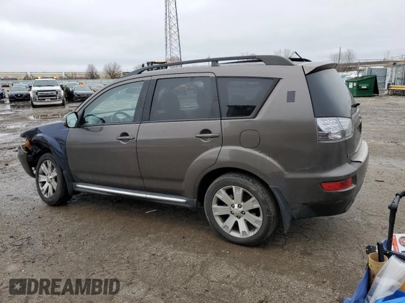 2010 Mitsubishi Outlander SE with VIN JA4AS3AW5AZ001574, listed as a Copart auction lot 47678375 with 211,989 mi miles and Salvage title. Bid and sale history available at DreamBid. Image 2.