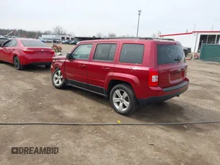 2014 Jeep Patriot Latitude with VIN 1C4NJPFA0ED690182, listed as a IAAI auction lot 41792670 with 91,677 mi miles and . Bid and sale history available at carsss.com. Image 3.