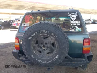 1994 Jeep Grand Cherokee Laredo with VIN 1J4GZ58S4RC280650, listed as a IAAI auction lot 42041261 with 199,265 mi miles and . Bid and sale history available at DreamBid. Image 16.