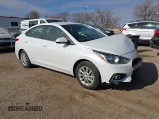 2022 Hyundai Accent SE with VIN 3KPC24A60NE190169, listed as a IAAI auction lot 41521911 with 22,089 mi miles and . Bid and sale history available at carsss.com. Image 1.