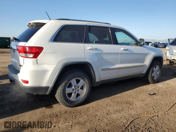 2011 Jeep Grand Cherokee Laredo with VIN 1J4RR4GG4BC640277, listed as a Copart auction lot 52166205 with 195,877 mi miles and Salvage Title. Bid and sale history available at DreamBid. Image 3.