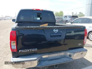 2016 Nissan Frontier SV z VIN 1N6AD0ER2GN758433, wystawiony jako IAAI lot #42004336 z przebiegiem 186 897 mil mil oraz . Historia ofert i sprzedaży dostępna na DreamBid. Obrazek 16.