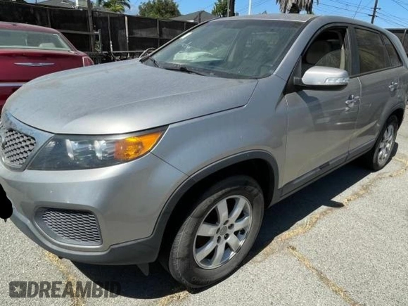 2012 Kia Sorento LX with VIN 5XYKT3A10CG304310, listed as a Copart auction lot 47502945 with 170,280 mi miles and Clean Title. Bid and sale history available at DreamBid. Image 2.