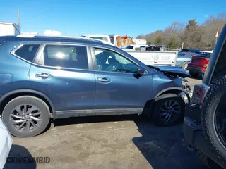 2016 Nissan Rogue SL with VIN 5N1AT2MV6GC749354, listed as a IAAI auction lot 41614606 with 146,198 mi miles. Bid and sale history available at carsss.com. Image 13.