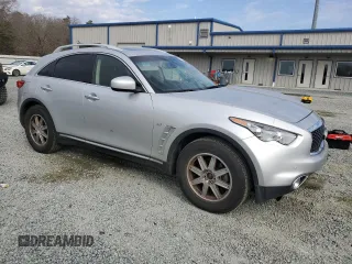 2017 Infiniti QX70 z VIN JN8CS1MW4HM413947, wystawiony jako Copart lot #44513185 z przebiegiem 75 049 mil mil oraz Szkoda całkowita • Salvage title. Historia ofert i sprzedaży dostępna na DreamBid. Obrazek 4.