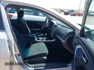 2015 Nissan Altima 2.5 z VIN 1N4AL3AP0FN345314, wystawiony jako IAAI lot #42143123 z przebiegiem 101 898 mil mil oraz . Historia ofert i sprzedaży dostępna na DreamBid. Obrazek 5.