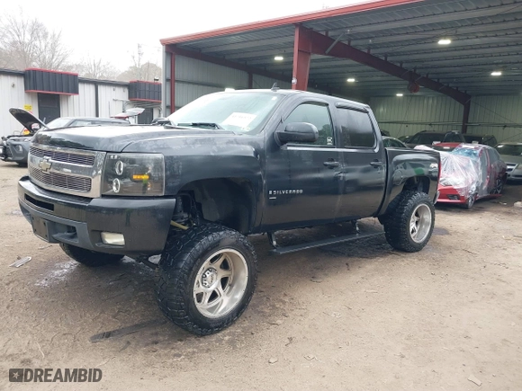 2009 Chevrolet Silverado 1500 LTZ with VIN 3GCEK33309G212297, listed as a IAAI auction lot 41716572 with 158,451 mi miles. Bid and sale history available at carsss.com. Image 17.