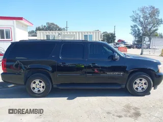 2007 Chevrolet Suburban LT with VIN 3GNFC16J07G243215, listed as a IAAI auction lot 41631673 with 200,990 mi miles and . Bid and sale history available at DreamBid. Image 14.