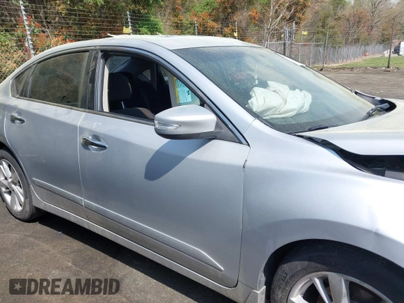 2014 Nissan Altima 2.5 S with VIN 1N4AL3AP1EC418216, listed as a IAAI auction lot 41935561 with 124,488 mi miles. Bid and sale history available at carsss.com. Image 13.