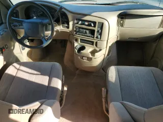 2000 GMC Safari with VIN 1GKDM19W5YB524526, listed as a Copart auction lot 74827074 with 125,817 mi miles and Salvage Title. Bid and sale history available at carsss.com. Image 8.