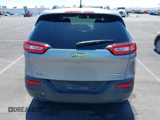 2017 Jeep Cherokee Latitude with VIN 1C4PJMCB1HD213964, listed as a IAAI auction lot 42263437 with 105,618 mi miles and . Bid and sale history available at DreamBid. Image 16.