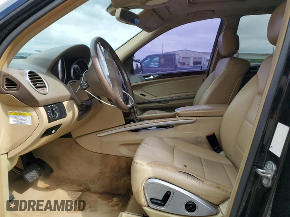 2011 Mercedes-Benz M 350 z VIN 4JGBB8GB7BA650767, wystawiony jako Copart lot #56570845 z przebiegiem 204 989 mil mil oraz Szkoda całkowita • Salvage title. Historia ofert i sprzedaży dostępna na DreamBid. Obrazek 7.