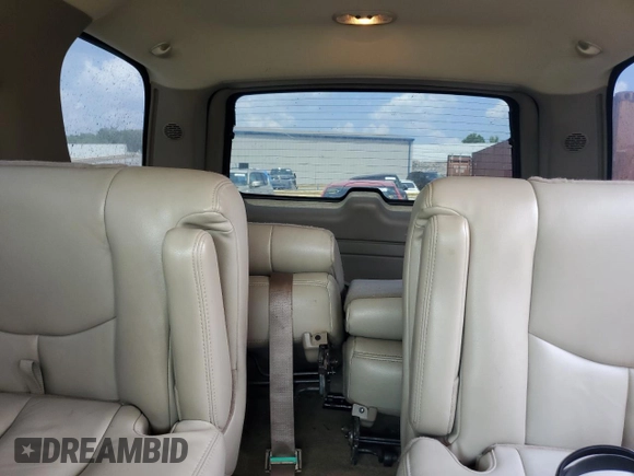 2005 Chevrolet Tahoe Z71 with VIN 1GNEC13T85R200692, listed as a Copart auction lot 62088855 with 242,402 mi miles and Salvage title. Bid and sale history available at DreamBid. Image 10.