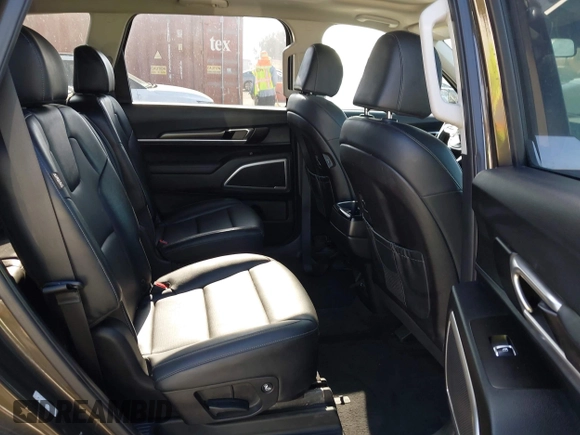 2023 Kia Telluride S with VIN 5XYP6DGC3PG359562, listed as a IAAI auction lot 42675786 with 46,681 mi miles and . Bid and sale history available at DreamBid. Image 8.