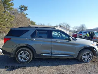 2020 Ford Explorer XLT with VIN 1FMSK8DH7LGC25007, listed as a IAAI auction lot 41772003 with 68,605 mi miles and . Bid and sale history available at carsss.com. Image 14.