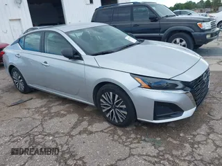 2024 Nissan Altima SV with VIN 1N4BL4DV8RN328124, listed as a IAAI auction lot 42677139 with 46,725 mi miles and . Bid and sale history available at DreamBid. Image 1.