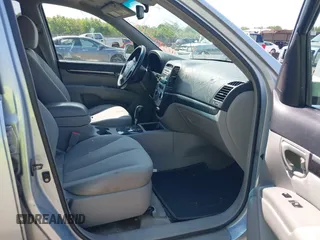 2007 Hyundai Santa Fe SE with VIN 5NMSH13E77H024627, listed as a IAAI auction lot 42684627 with 294,784 mi miles and . Bid and sale history available at DreamBid. Image 5.