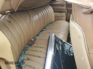1977 Oldsmobile Cutlass z VIN 3J57R7M186772, wystawiony jako Copart lot #70648914 z przebiegiem 43 326 mil mil oraz Szkody całkowita. Historia ofert i sprzedaży dostępna na DreamBid. Obrazek 10.